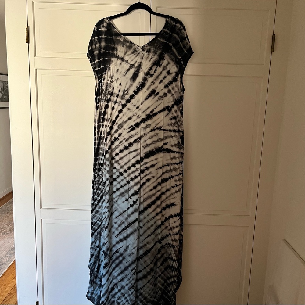 Tie dye BLUE by Saks Fifth Avenue caftan dress - Picture 6 of 6